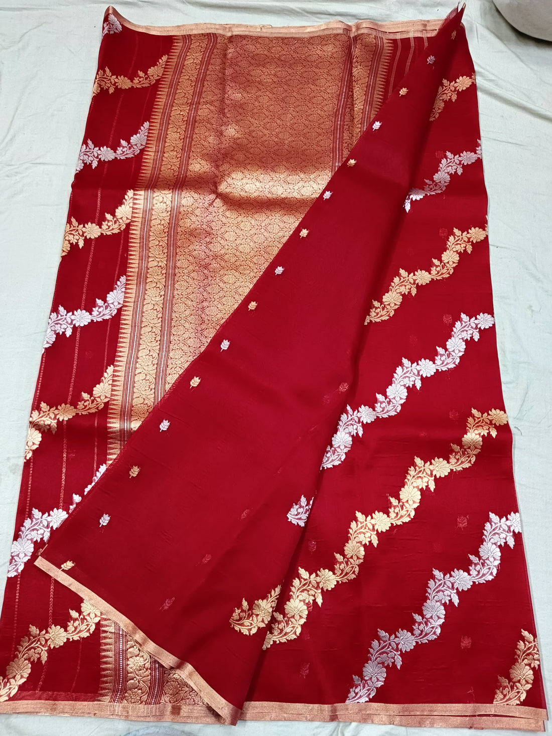 Pure handwoven kora silk - red (color customisation available)